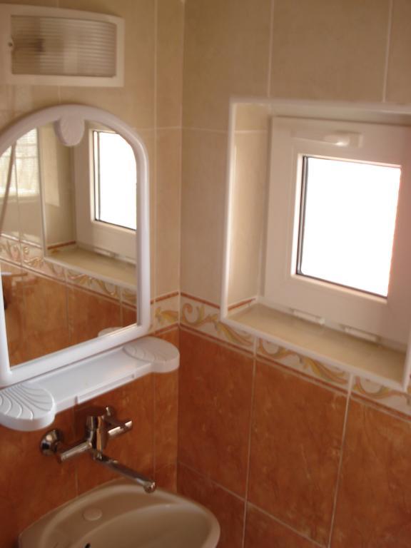 Moni 85 Family House Hotel Sozopol Cameră foto